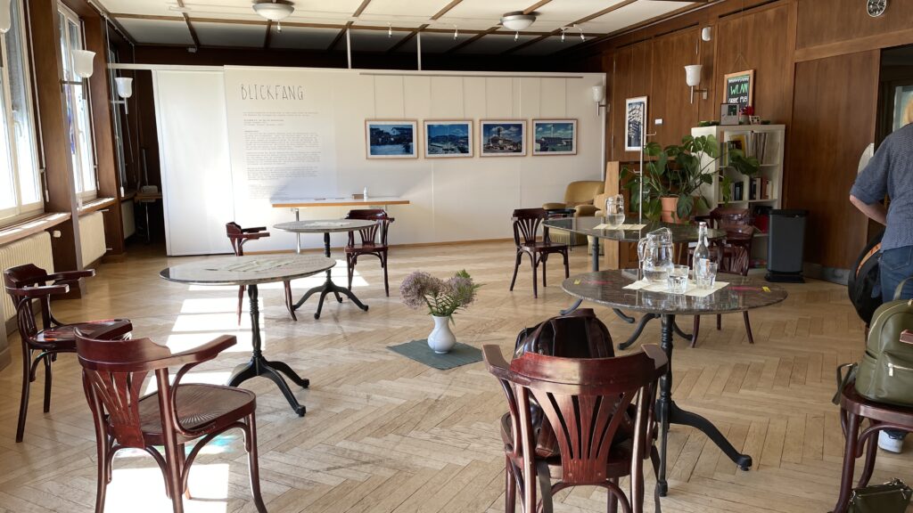 Der Raum im Anschluss an die Veranstaltung